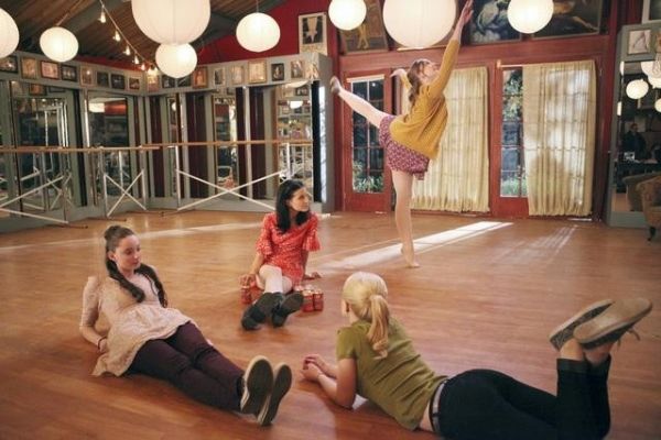 EMMA DUMONT, JULIA GOLDANI TELLES, KAITLYN JENKINS, BAILEY BUNTAIN Photo