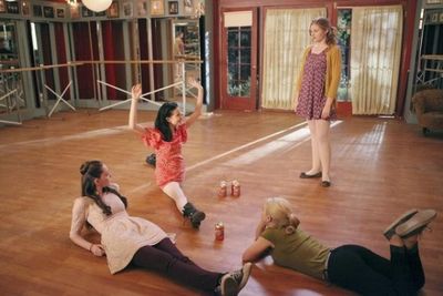 EMMA DUMONT, JULIA GOLDANI TELLES, BAILEY BUNTAIN, KAITLYN JENKINS Photo