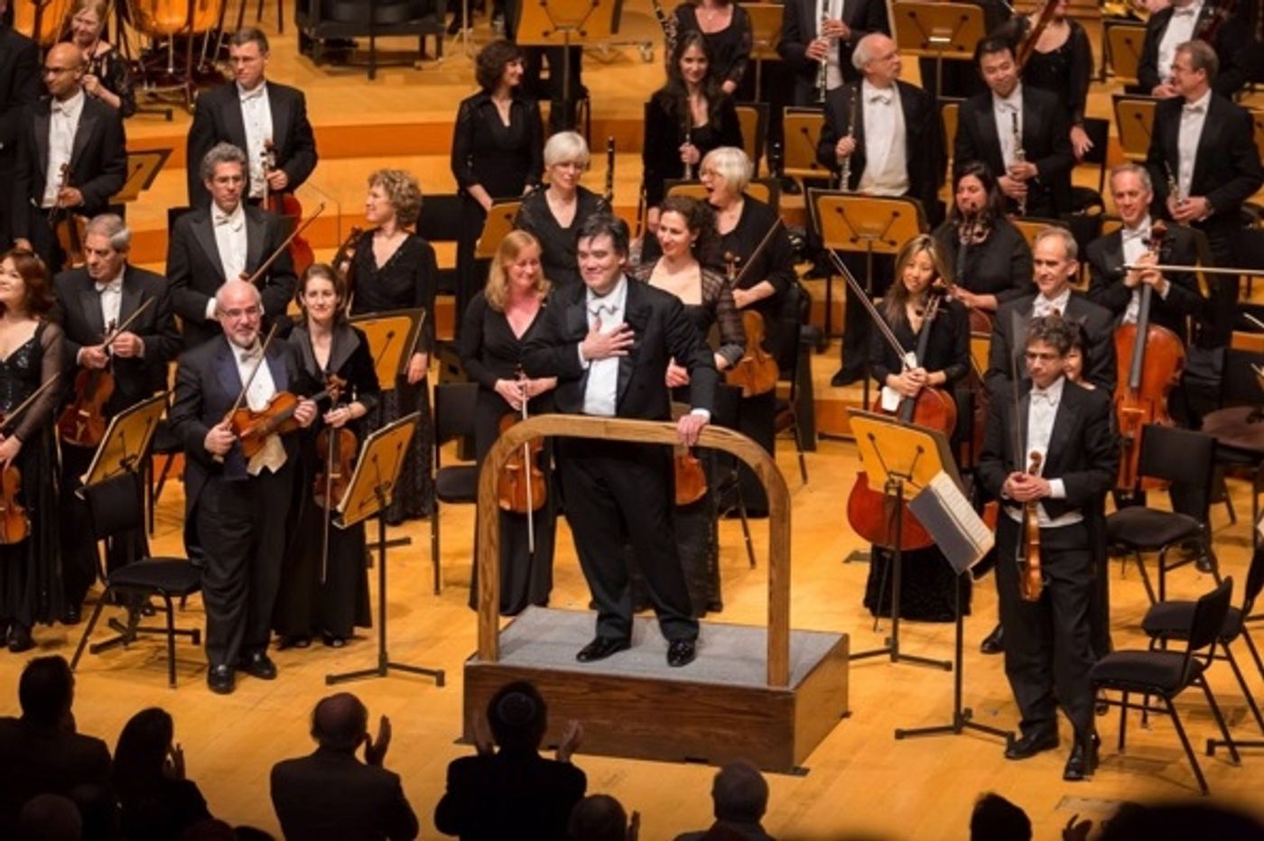 Photo Flash: Alan Gilbert Conducts NY Phil in Walt Disney Concert Hall Debut  Image