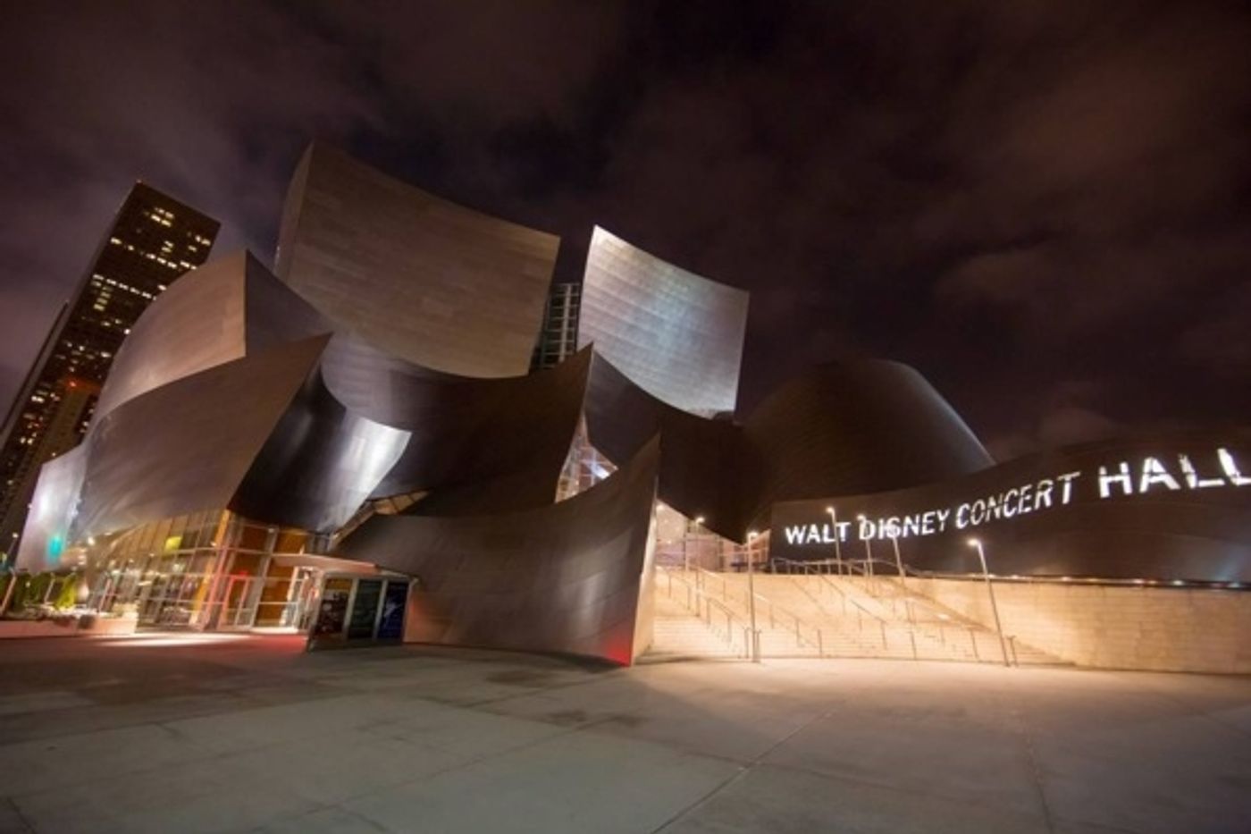 Photo Flash: Alan Gilbert Conducts NY Phil in Walt Disney Concert Hall Debut  Image