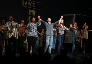 Leslie Odom Jr. Kecia Lewis-Evans, Raul Esparza, Jessica Phillips, Kendra Kassebaum & Talon Ackerman
@ BroadwayWorld Leslie Odom Jr. Kecia Lewis-Evans, Raul Esparza, Jessica Phillips, Kendra Kassebaum & Photo