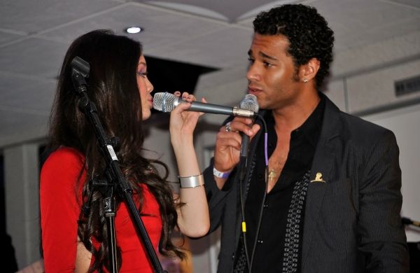 Anna Maria Perez de Tagle, Corbin Bleu
 Photo