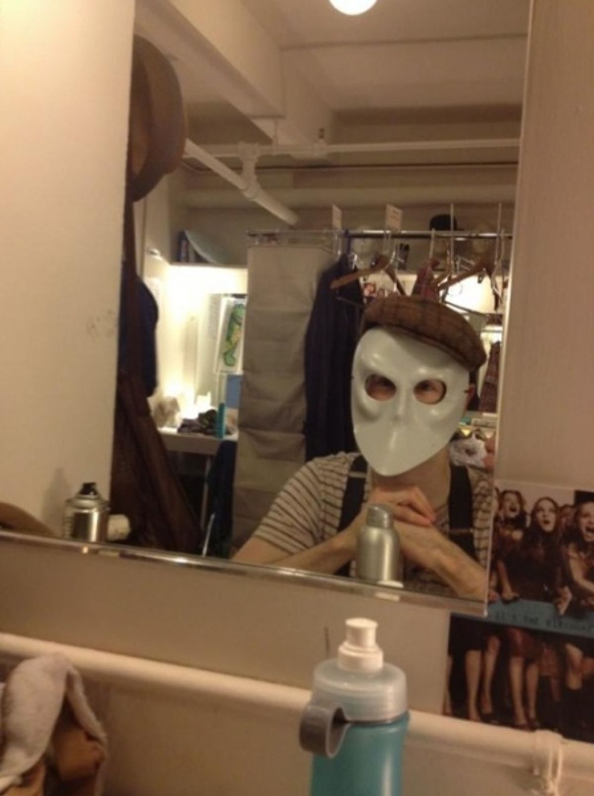 NEWSIES' Garett Hawe ‏
 at 