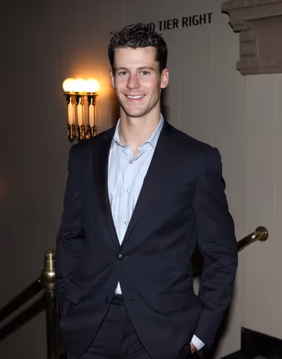 Luke Hawkins Photo