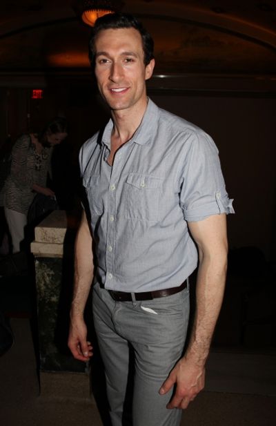 Aaron Lazar Photo