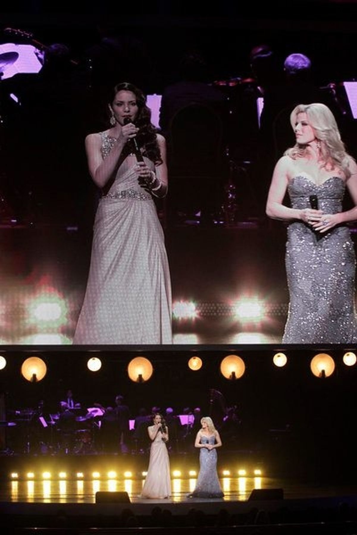 Katharine McPhee, Megan Hilty at 