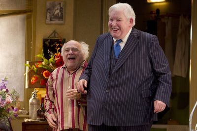 Danny DeVito and Richard Griffiths 
 Photo