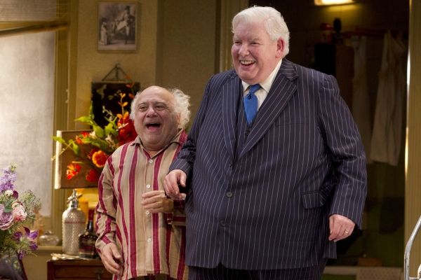 Danny DeVito and Richard Griffiths 
 Photo