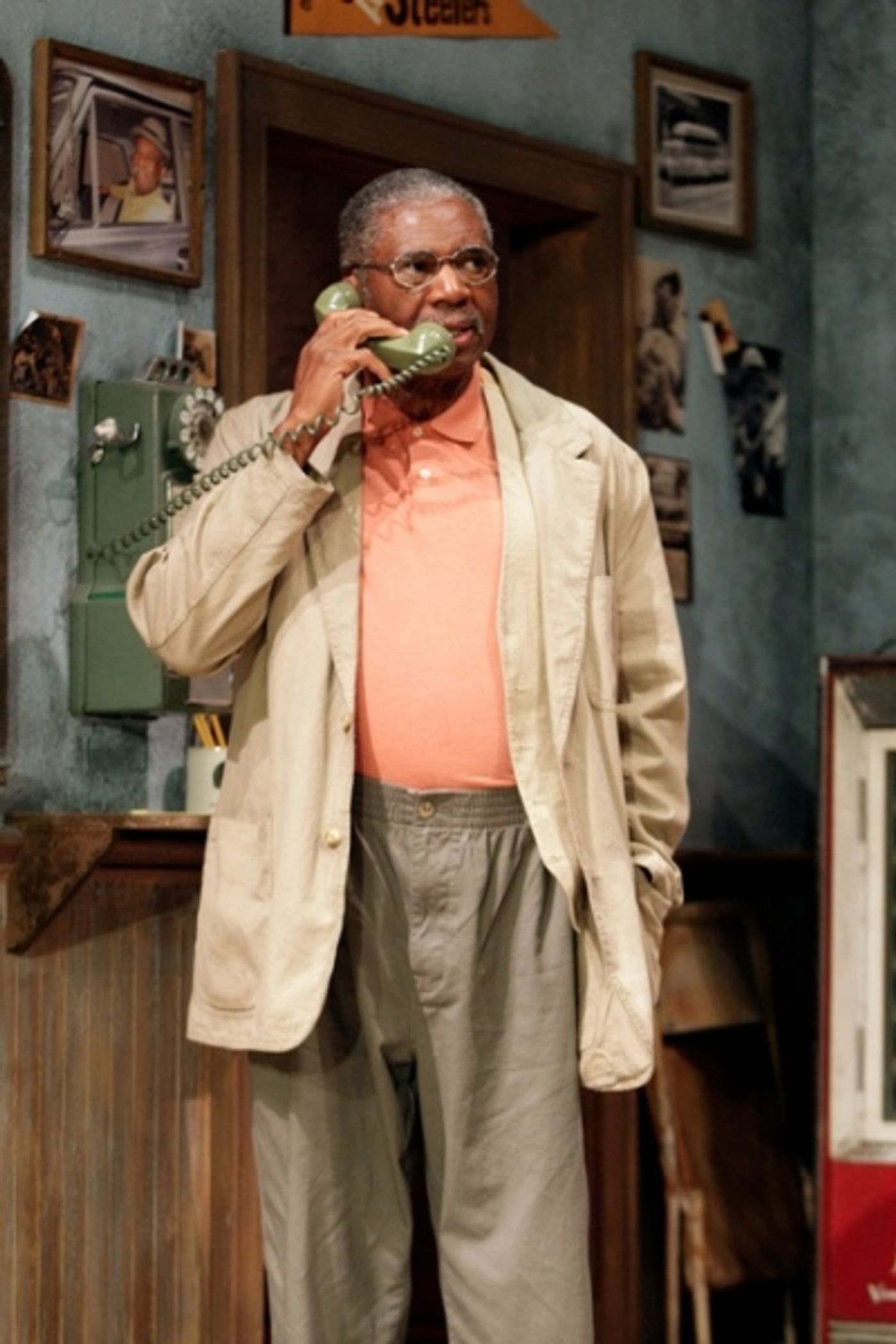 Photo Flash: Charlie Robinson et al. in JITNEY at South Coast Repertory  Image