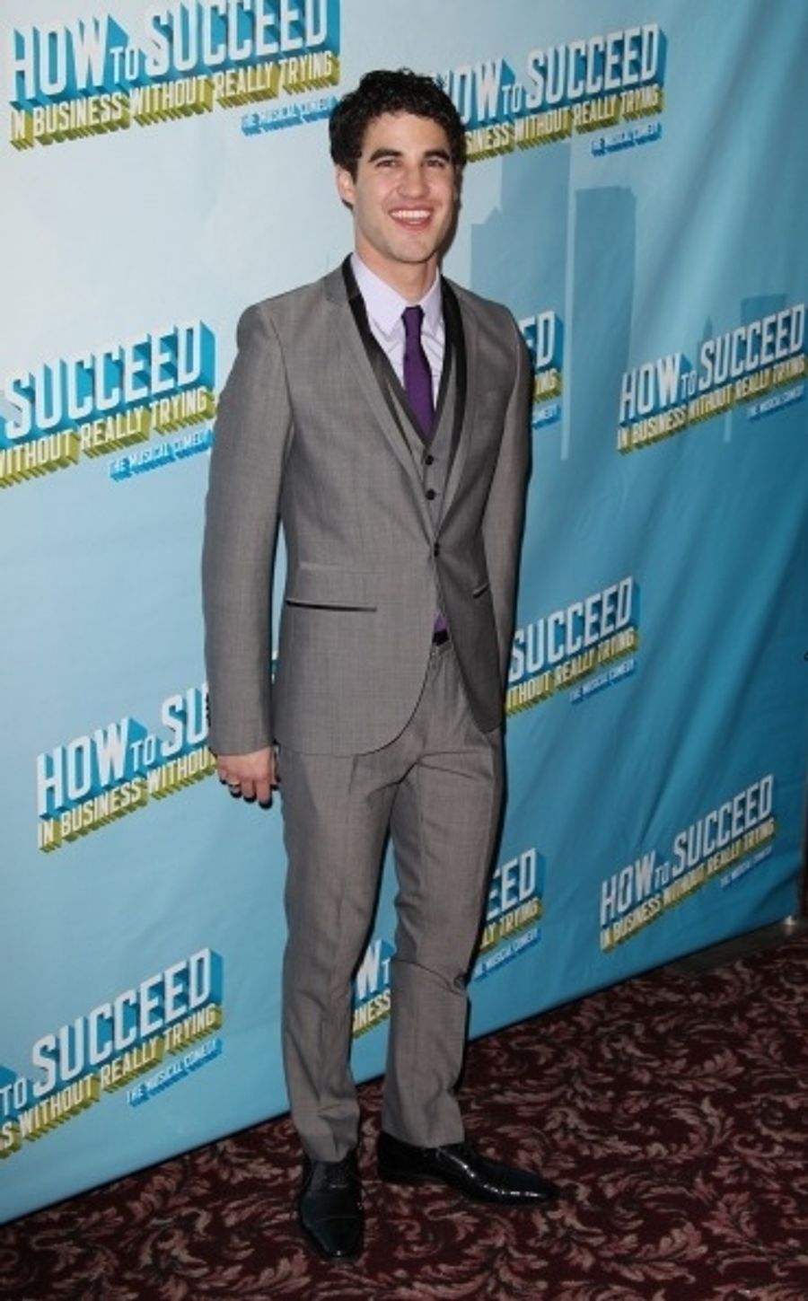 Photo Flashback: HOW TO SUCCEED Closes Today; A Look Back at the Three Finches Image