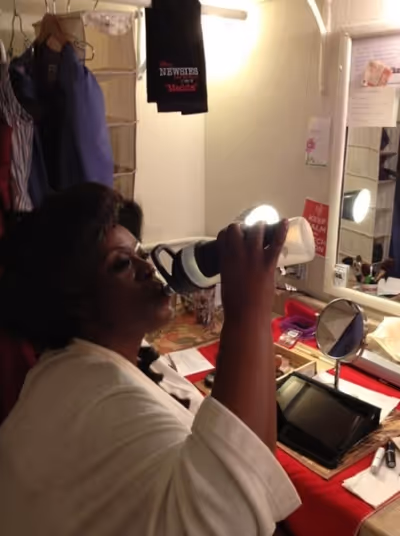 NEWSIES' Capathia Jenkins ‏
 Photo