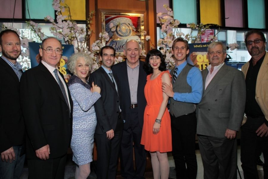 Photo Coverage: OLD JEWS TELLING JOKES Opens Off-Broadway  Image
