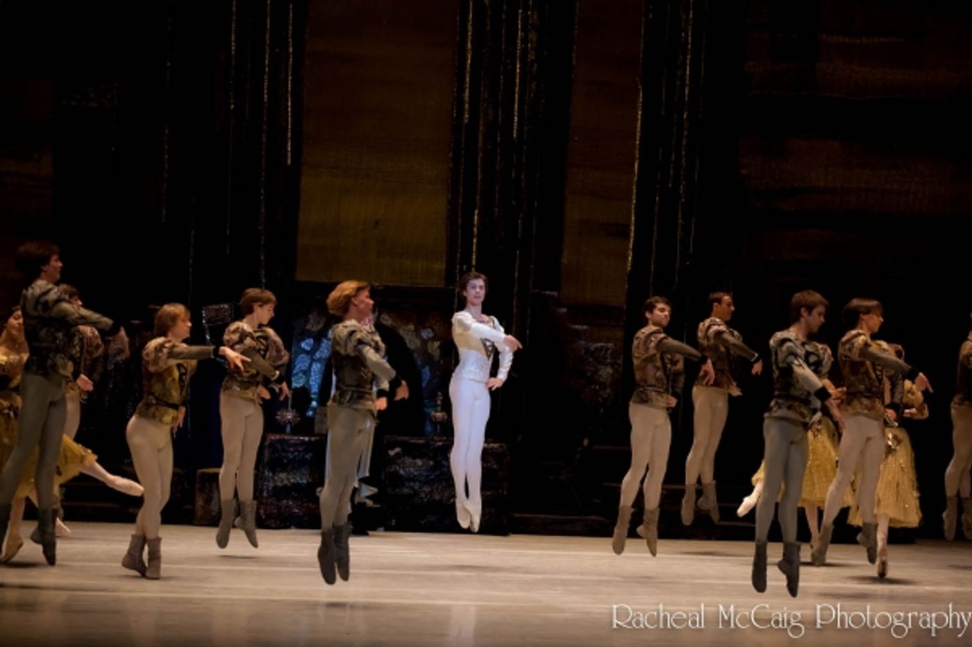 Photo Coverage: Bolshoi Ballet Triumphantly Returns to Toronto  Image