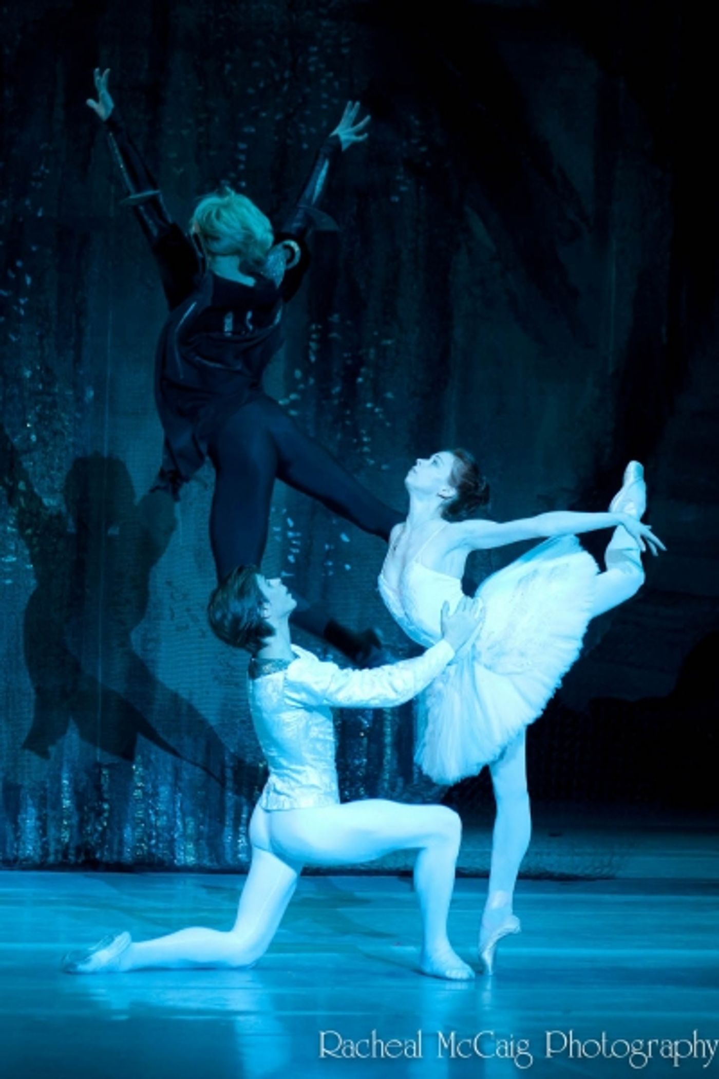 Photo Coverage: Bolshoi Ballet Triumphantly Returns to Toronto  Image