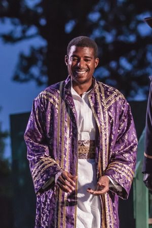 Billy Eugene Jones @ BroadwayWorld Billy Eugene Jones Photo