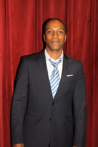 Leslie Odom Jr.  Photo