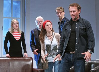 Sarah Chamberlain, Philip Voss, Ruth Everett, Paul Trussell and Neil Stuke Photo