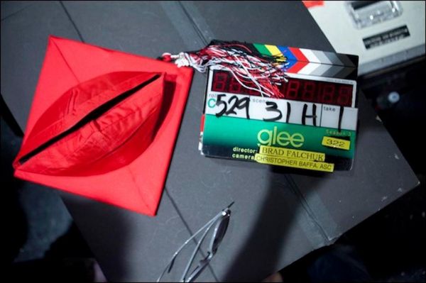 Photo Flash: Behind the Scenes of GLEE's Season 3 Finale! Photo Flash: Behind the Scenes of GLEE's Season 3 Finale! Image