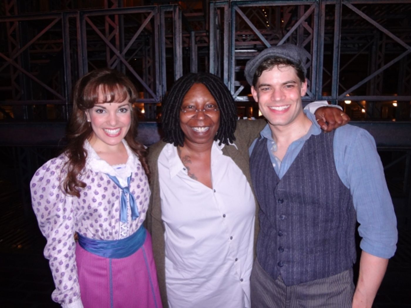 Photo Flash: Whoopi Goldberg Visits NEWSIES!  Image