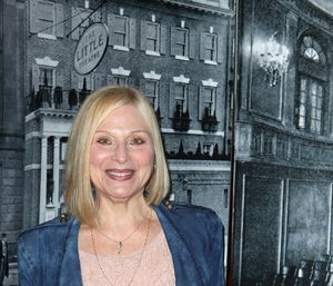 Roslyn Kind @ BroadwayWorld Roslyn Kind Photo