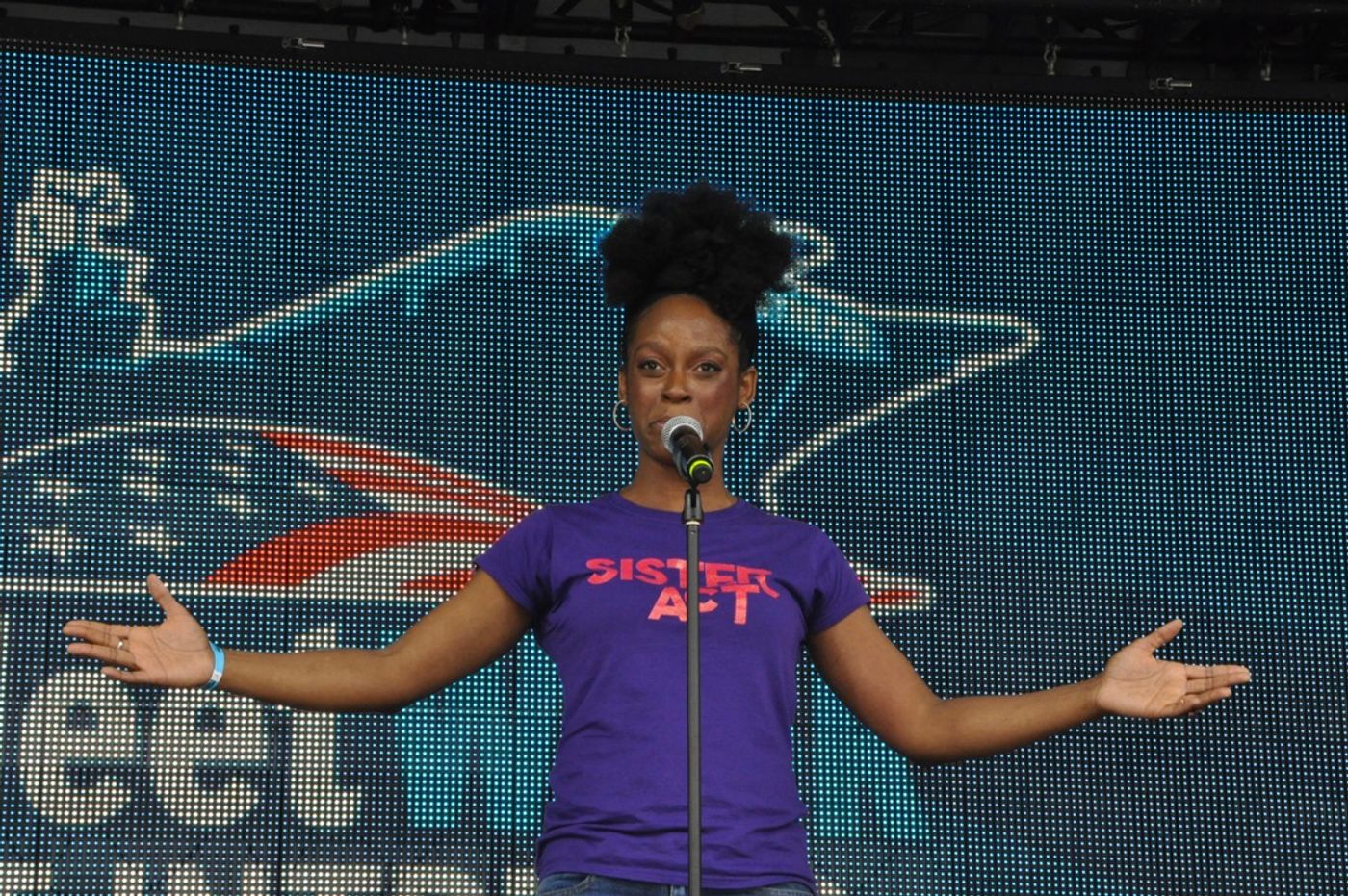 Photo Coverage: Casts of ANYTHING GOES, SISTER ACT, GHOST and More Perform for Fleet Week 2012!  Image