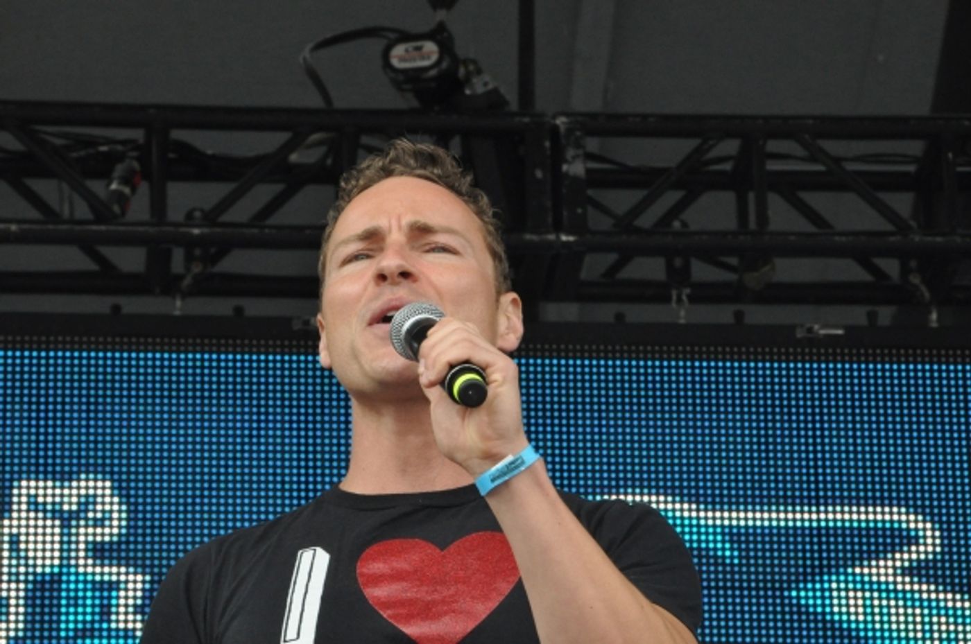 Photo Coverage: Casts of ANYTHING GOES, SISTER ACT, GHOST and More Perform for Fleet Week 2012!  Image