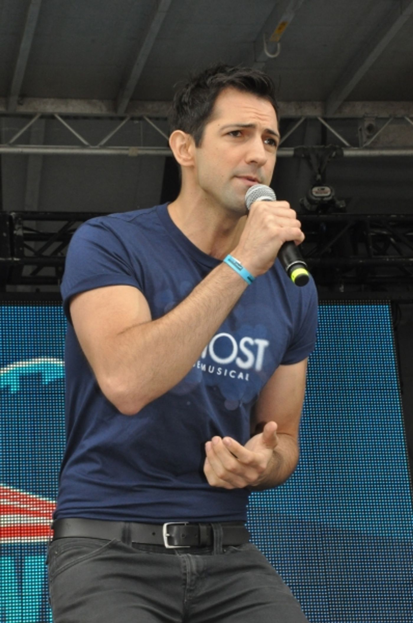 Photo Coverage: Casts of ANYTHING GOES, SISTER ACT, GHOST and More Perform for Fleet Week 2012!  Image
