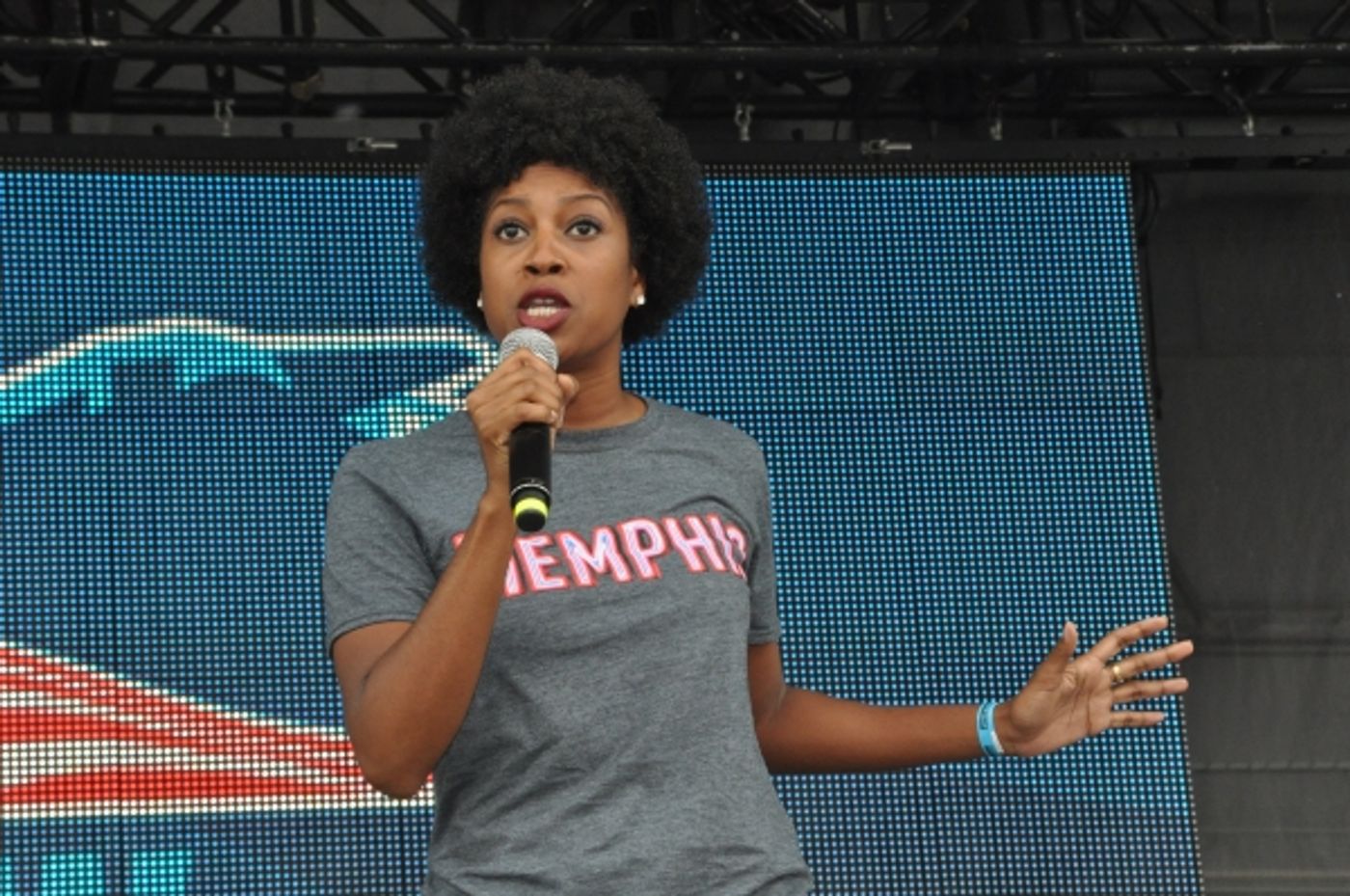 Photo Coverage: Casts of ANYTHING GOES, SISTER ACT, GHOST and More Perform for Fleet Week 2012!  Image