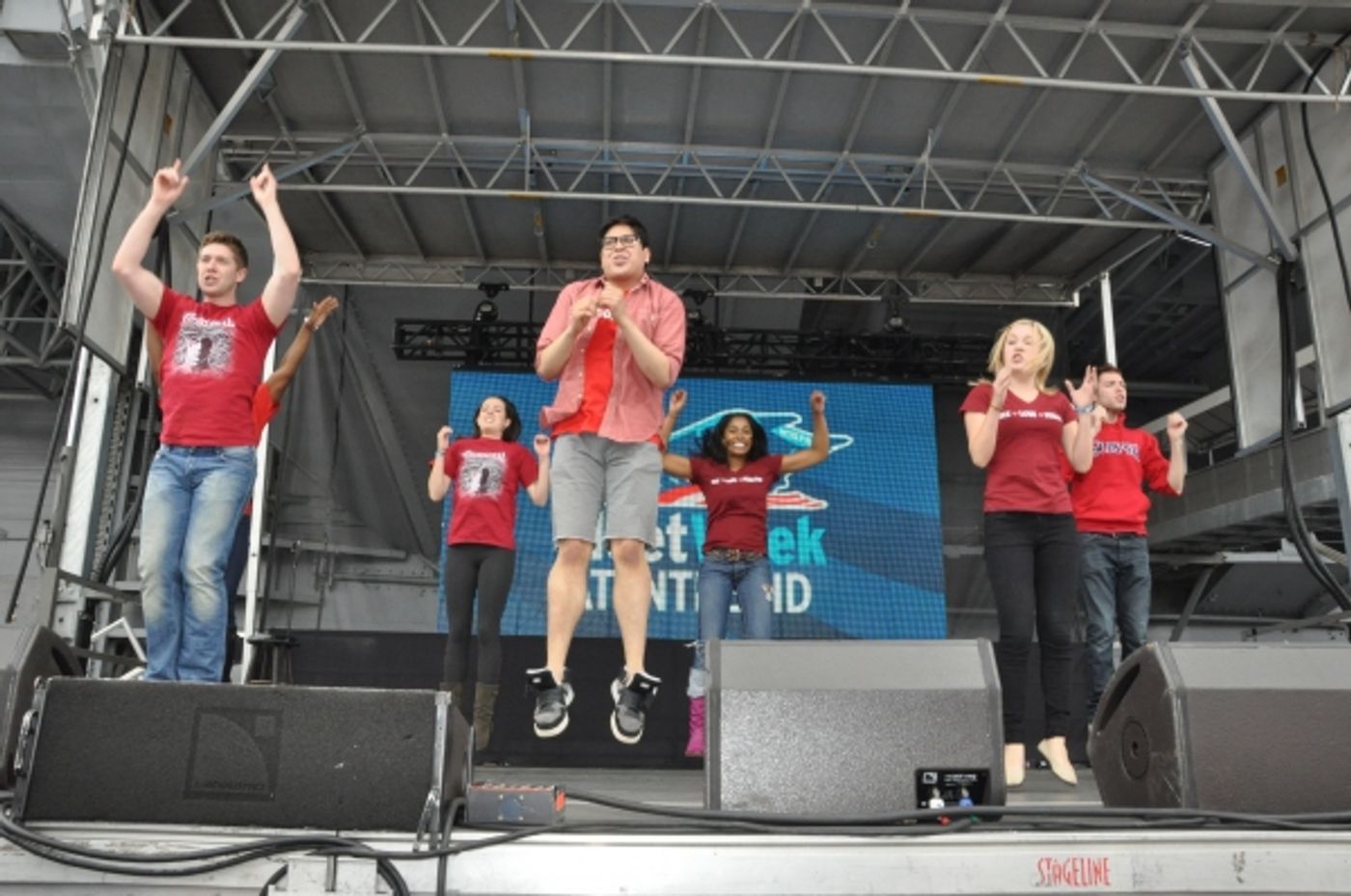 Photo Coverage: Casts of ANYTHING GOES, SISTER ACT, GHOST and More Perform for Fleet Week 2012!  Image