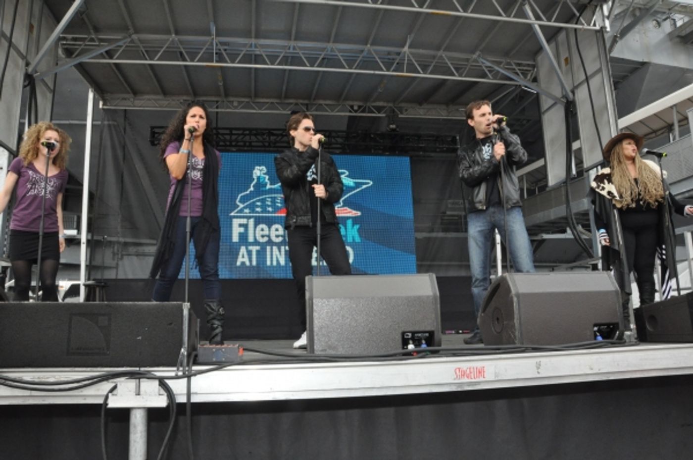 Photo Coverage: Casts of ANYTHING GOES, SISTER ACT, GHOST and More Perform for Fleet Week 2012!  Image