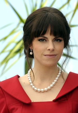 Emily Hampshire @ BroadwayWorld Emily Hampshire Photo
