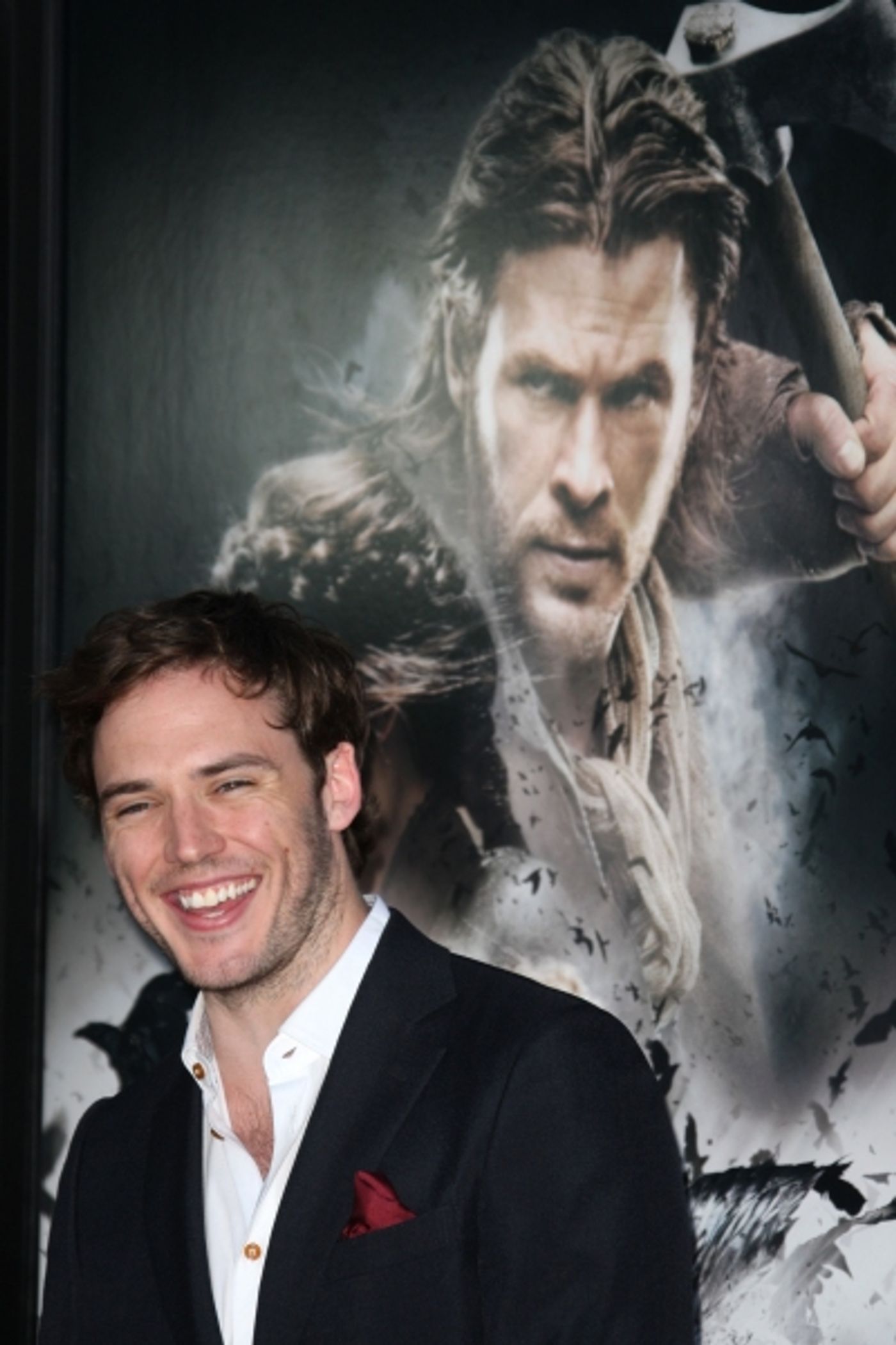 Photo Flash: On the Red Carpet at the SNOW WHITE AND THE SEVEN HUNTSMAN Premiere  Image