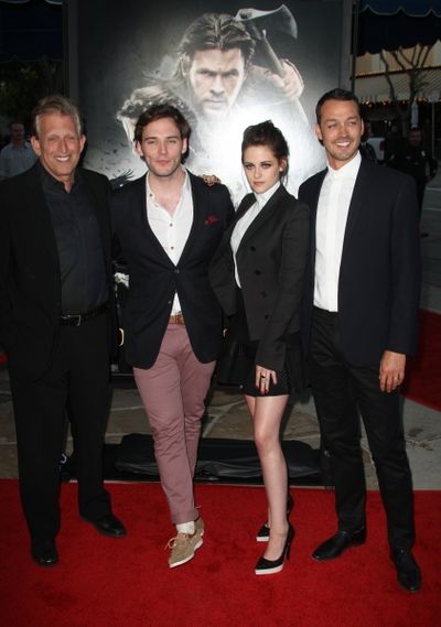 Joe Roth, Sam Claflin, Kristen Stewart and Rupert Sanders Photo