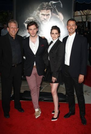 Joe Roth, Sam Claflin, Kristen Stewart and Rupert Sanders @ BroadwayWorld Joe Roth, Sam Claflin, Kristen Stewart and Rupert Sanders Photo