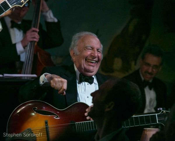 Bucky Pizzarelli Photo