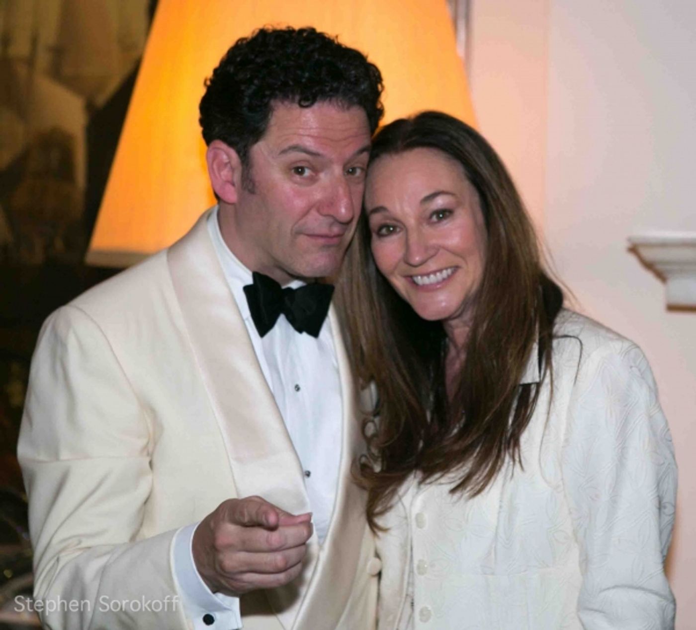 Photo Coverage: The John Pizzarelli Quartet Plays Cafe Carlyle Photo Coverage: The John Pizzarelli Quartet Plays Cafe Carlyle Image