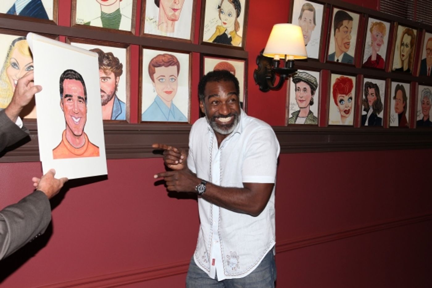 Photo Coverage: Norm Lewis Officially Joins Sardi's Wall of Fame  Image