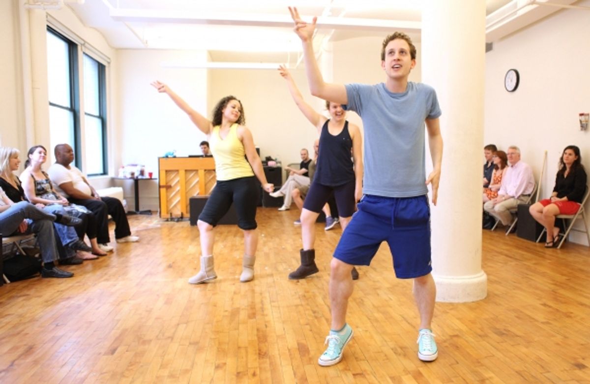 Alex Wyse with the cast  at 