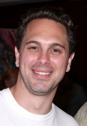 Thomas Sadoski  Photo