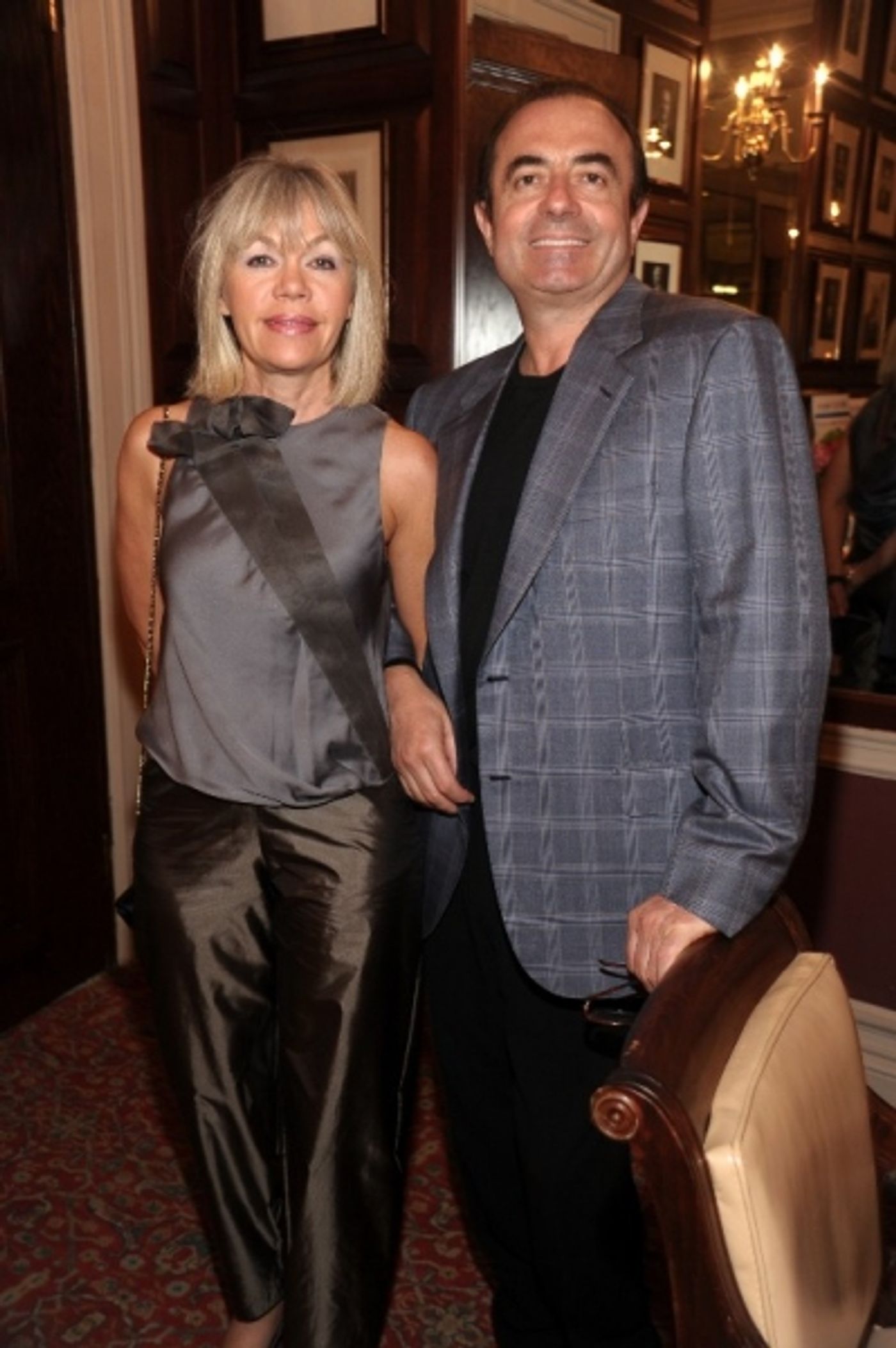 Photo Flash: ARTrageous Kicks Off at Harmony Club  Image