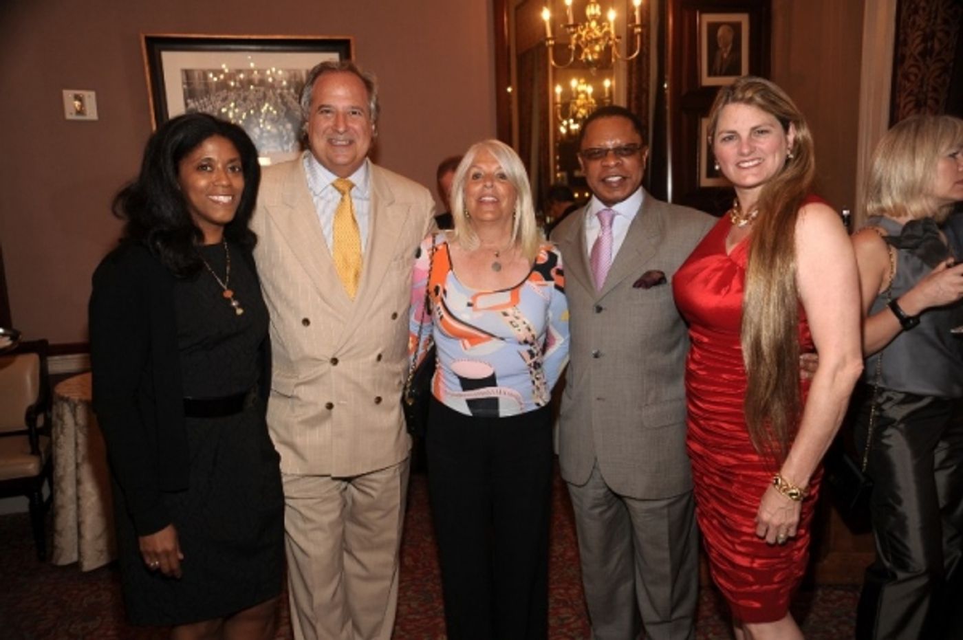 Photo Flash: ARTrageous Kicks Off at Harmony Club  Image