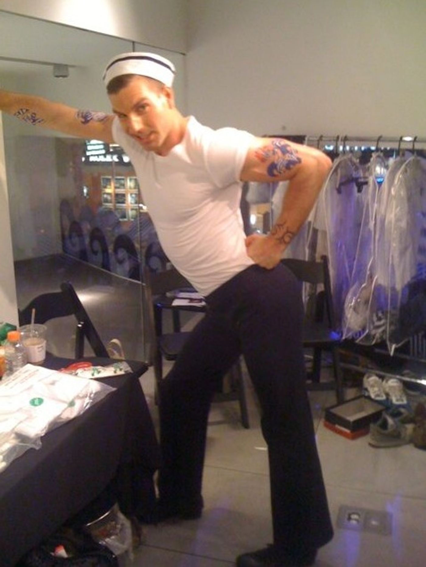 Photo Flash: Saturday Intermission Pics, June 2 - Cast of PRISCILLA, THE BOOK OF MORMON's Josh Gad and More - Updated!  Image