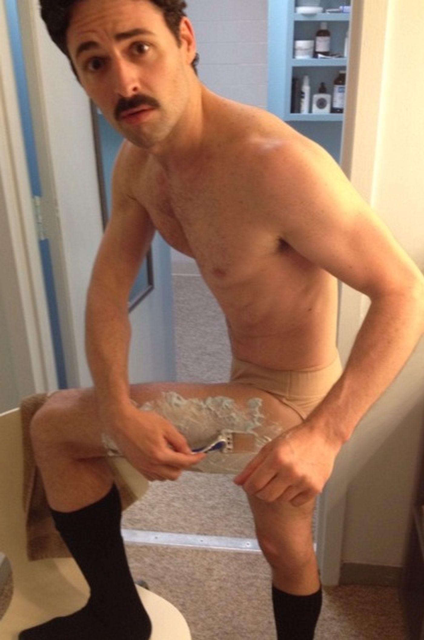 Photo Flash: Saturday Intermission Pics, June 2 - Cast of PRISCILLA, THE BOOK OF MORMON's Josh Gad and More - Updated!  Image