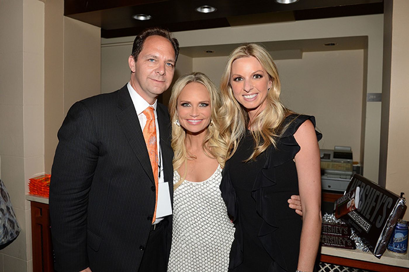 Photo Coverage Exclusive: Kristin Chenoweth Hosts Maddie's Corner Fundraising Event - Woof!  Image