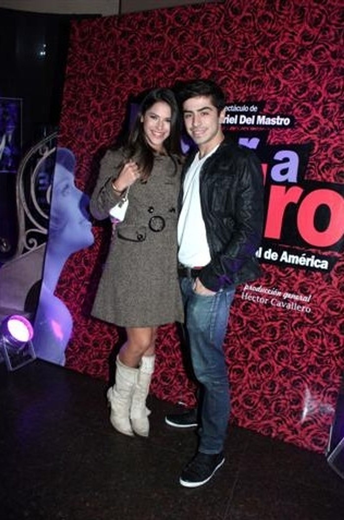 Photo Flash: POR AMOR A SANDRO Plays 100 Performances Photo Flash: POR AMOR A SANDRO Plays 100 Performances Image