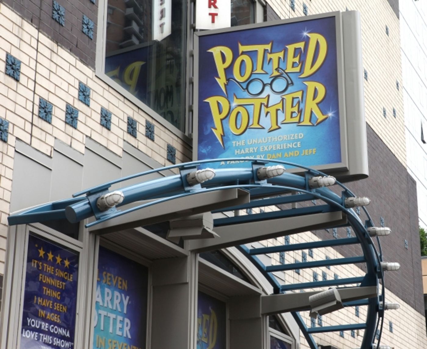 Photo Coverage EXCLUSIVE : Harry Potter Parody POTTED POTTER Opens at the Little Shubert!  Image