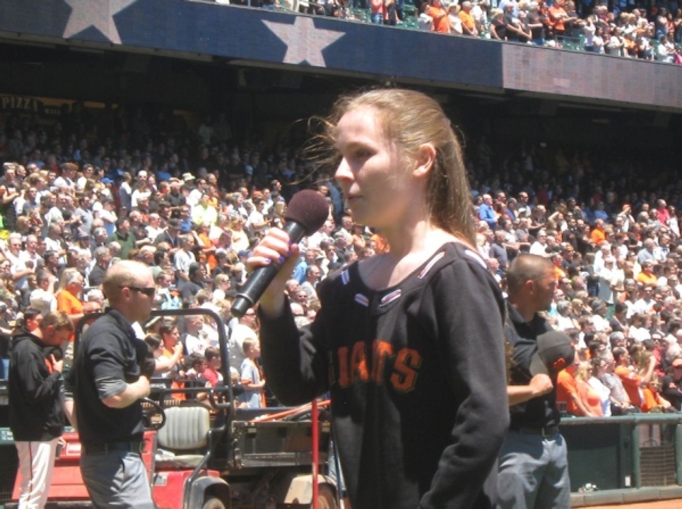Photo Flash: Julia Belanoff Sings National Anthem at Giants Game  Image