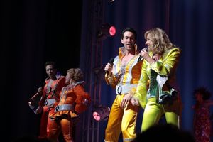 Graham Rowat, Felicia Finley, Aaron Lazar, Judy McLane @ BroadwayWorld Graham Rowat, Felicia Finley, Aaron Lazar, Judy McLane Photo