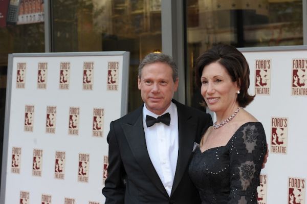 Wayne Reynolds and wife Catherine Photo