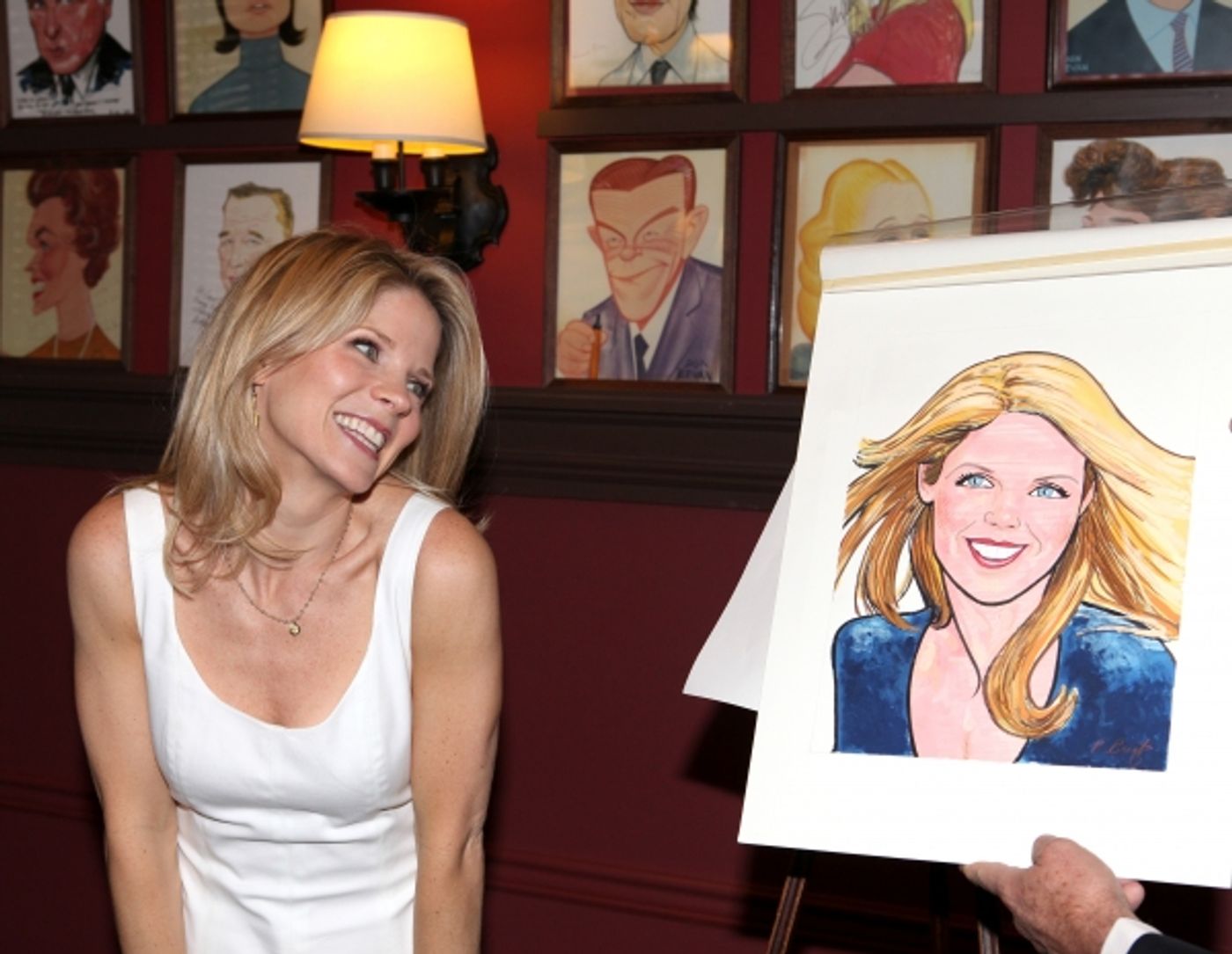 Photo Coverage: NICE WORK IF YOU CAN GET IT's Kelli O'Hara Joins the Sardi's Wall Of Fame!  Image